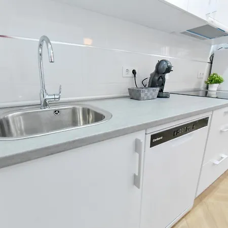 Nuevo! Premium Junto A Sevilla | B Apartment *